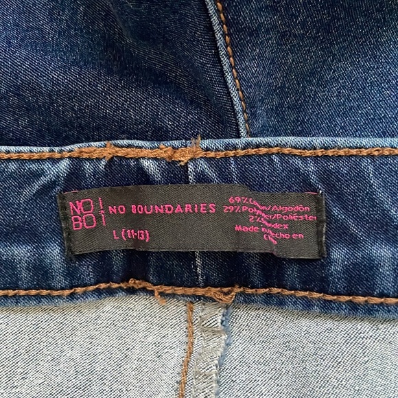 Jeans - Picture 4 of 4